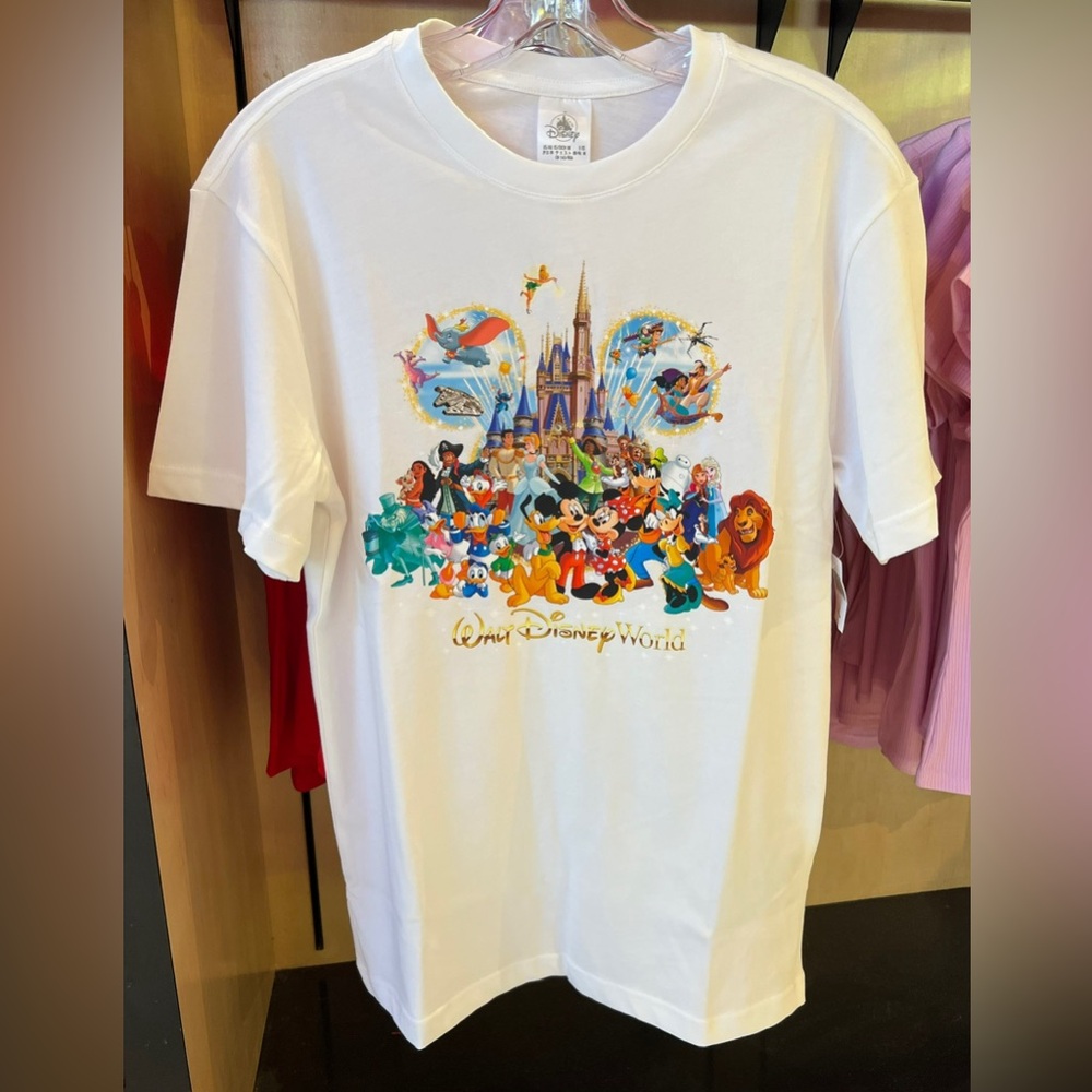 Disney World Parks WDW Castle Storybook Castle Mickey & Friends Adult Shirt NEW